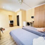 Cozy apartment with a private entrance from the street, located in the city center between Prospekt Haharina and Maidan Konstytutsii (Historical Museum) metro stations.
