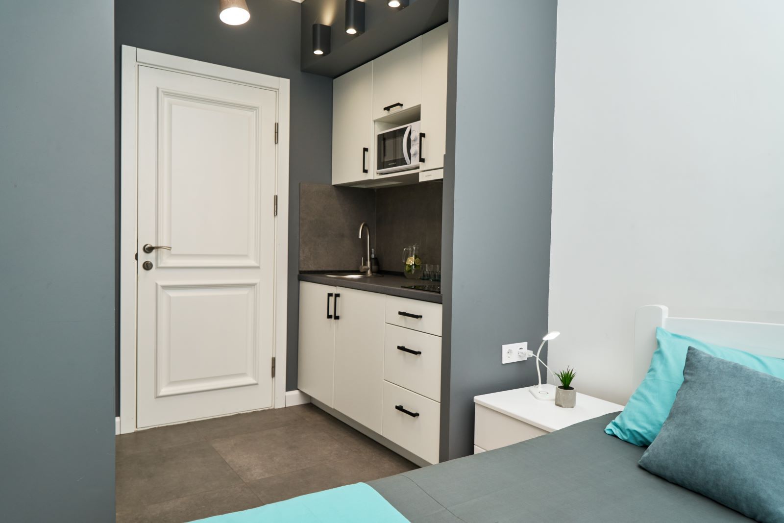 Cozy apartments in the center of Kharkov for a day