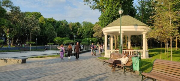 Парк в центре Харькова