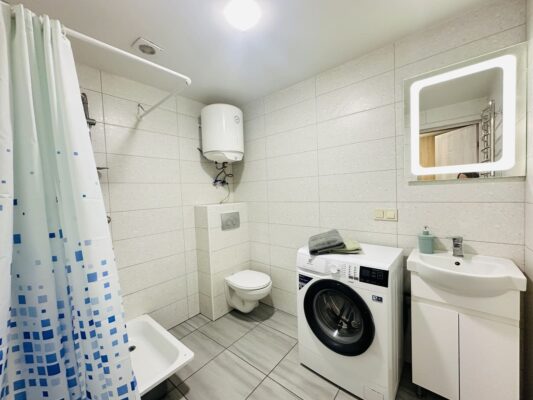 Hourly Apartment Rental in Central Kharkiv – Book for 1–3 Hours