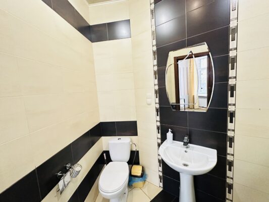 Апартаменти з душем туалетом